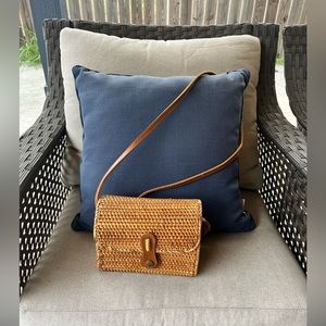 COTTAGE WICKER PICNIC BASKET STYLE CROSSBODY BAG